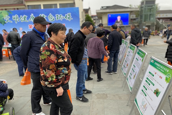 1619011989242567.jpg 大竄開展愛國衛(wèi)生月宣傳服務(wù)活動 (4).jpg