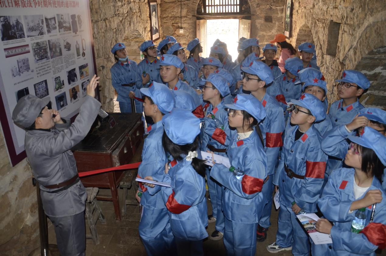 1619013579901888.jpg 1619013579901888.jpg