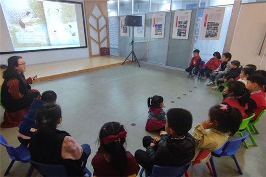 1619402655106022.jpg “童心向黨 閱美港城”紅色童享會第四期走進富春社區(qū).jpg