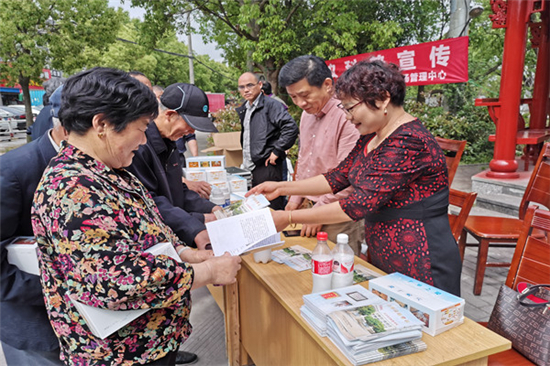 1619515798289886.jpg 白蟻科普宣傳進(jìn)社區(qū) (2).jpg