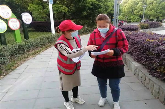 1619661030700741.jpg e立方志愿者助力食品安全宣傳 (2).jpg