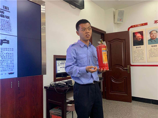 1619661211221684.jpg 738401083.jpg