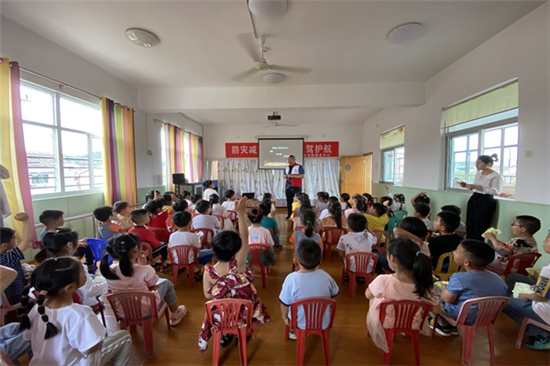 1621246198519394.jpg 開(kāi)展防災(zāi)減災(zāi)演練 為生命保駕護(hù)航 (1).jpg