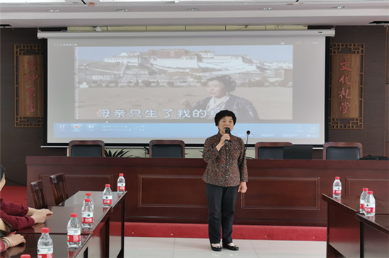 重溫紅色記憶——紅歌唱響時(shí)代主旋律 (2).jpg