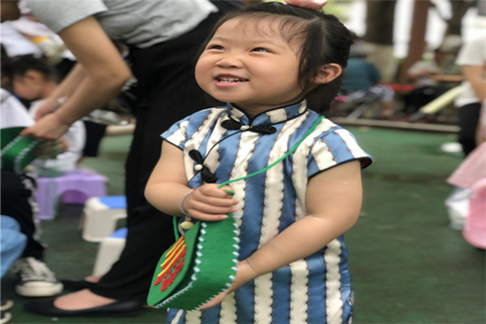 “童心向黨 閱美港城”紅色故事閱讀活動 (3).jpg