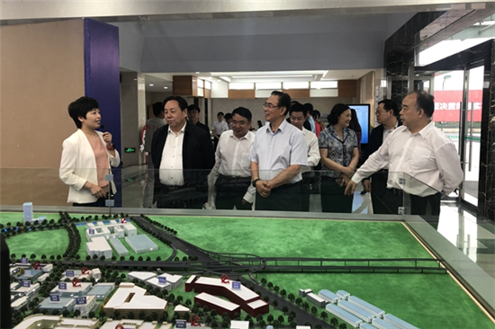 1622000543501727.jpg 中華全國總工會調(diào)研組赴靈峰工業(yè)社區(qū)調(diào)研.jpg