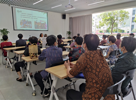 1624713174562281.jpg 端午知識(shí)講座2.jpg