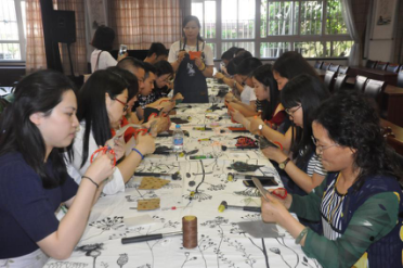 參培學(xué)員體驗創(chuàng)意手工課2.png