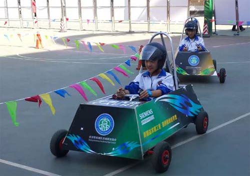 車 00300342103_d4f5029c.jpg