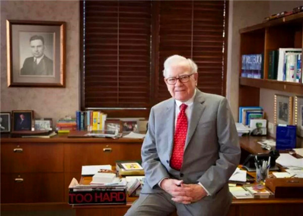 84歲高齡的巴菲特，60年如一日的閱讀和學(xué)習(xí).jpg